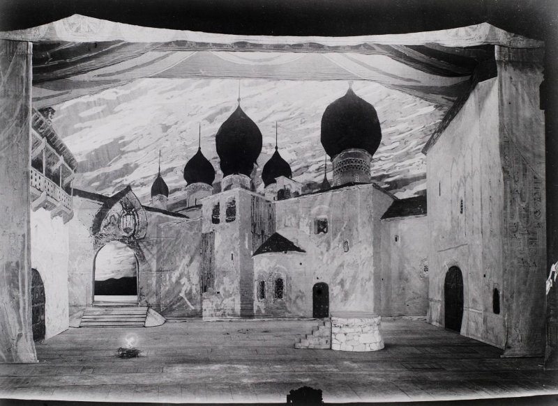 Декорация к опере Н. Римского-Корсакова «Псковитянка». Художник Головин 1901 г.